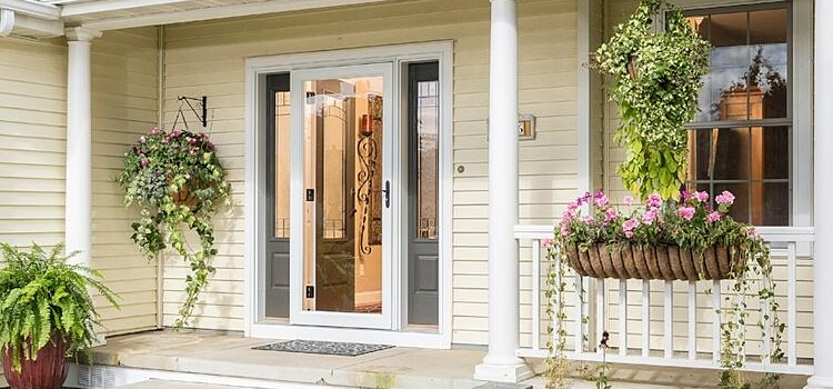 screen door installation in Hughson