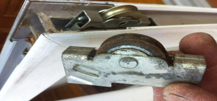 screen door roller repair in Hughson